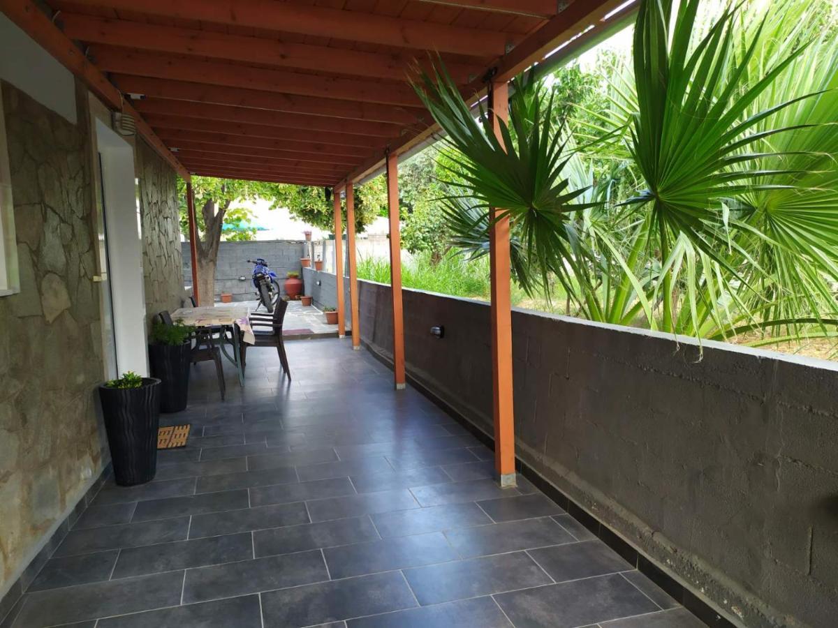 Panos Apartment Лименария Екстериор снимка